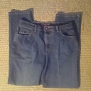 Gloria Vanderbilt jeans